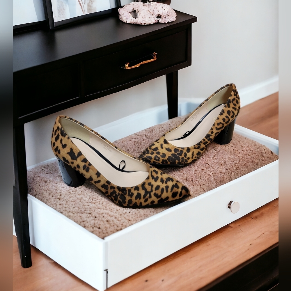 Dunes Stores Leopard Print Heels size 7.5 European 38/5